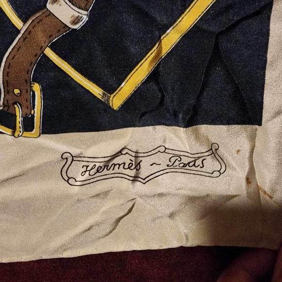 Rare Vintage Hermes silk scarf - Picture 2 of 3